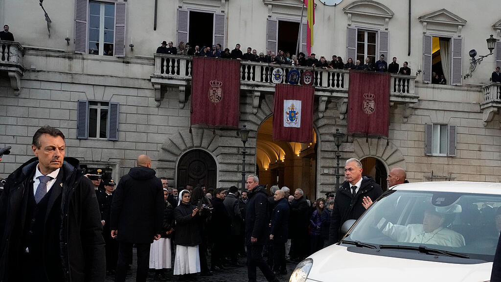 Angriff Papst