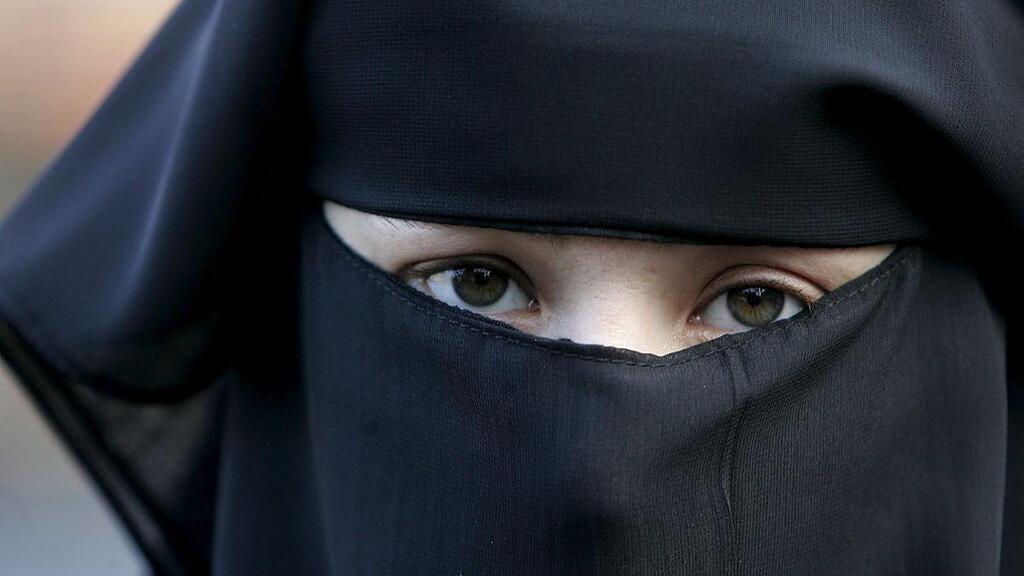 Demonstratin gegen Burka-Verbot