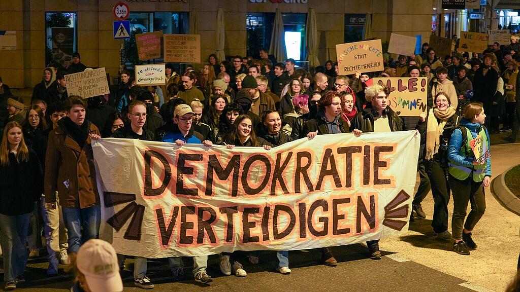 "Demo gegen Rechts" in Salzburg-Stadt