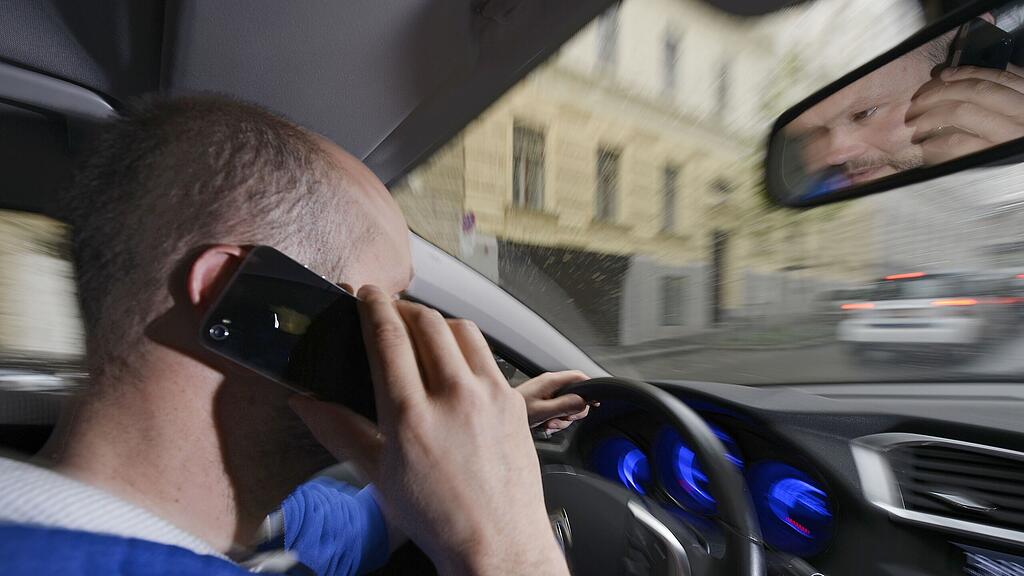 In Salzburg wurden im Vorjahr 5.654 Handy-Vergehen geahndet.