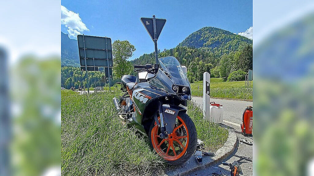 Motorrad vs Pkw Schneizlreuth
