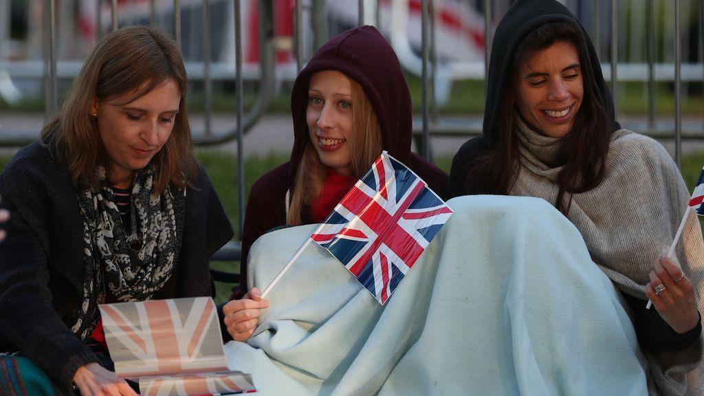 Royale Hochzeit: Fans in Windsor