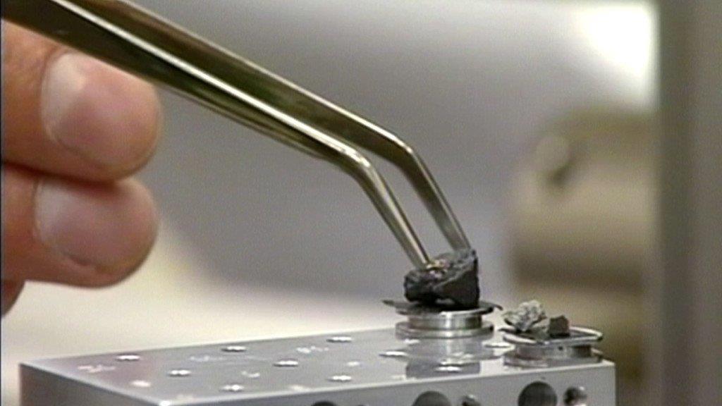 Meteorit schlägt in Russland ein: Wissenschaftler bergen Bruchstücke
