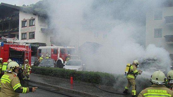 Pkw in Kaprun in Flammen
