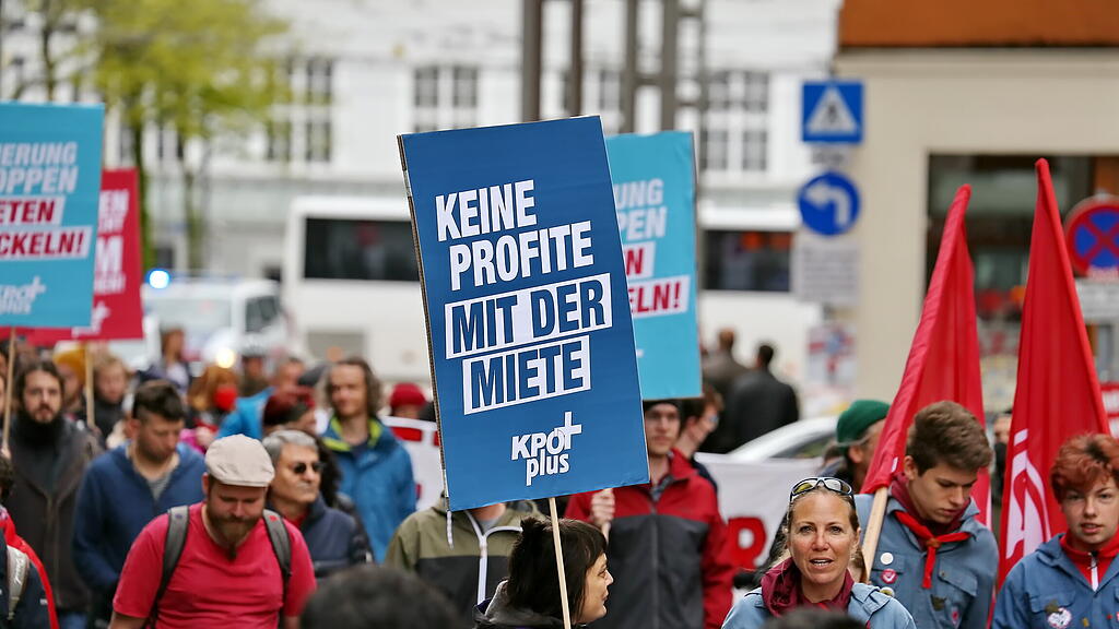 1. Mai-Demo in der Stadt Salzburg