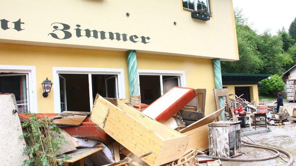 Verwüstung in Hüttau