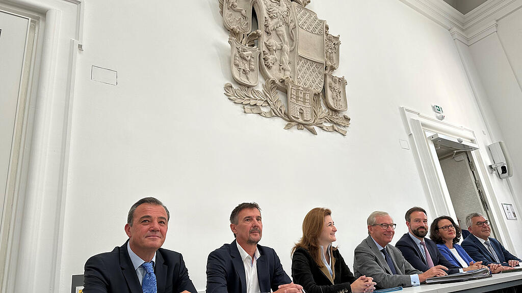 hearing salzburger landesregierung