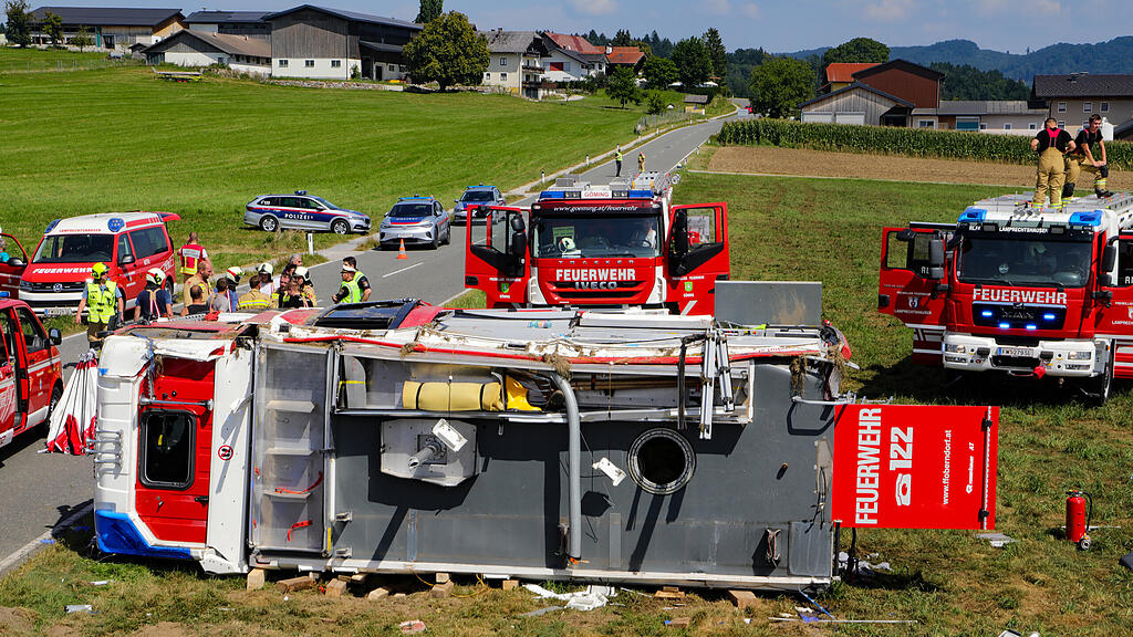 VU Feuerwehrauto Göming
