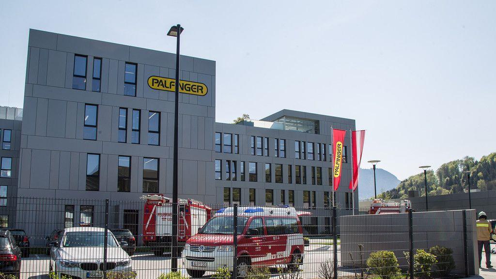 Kellerbrand bei Palfinger in Bergheim