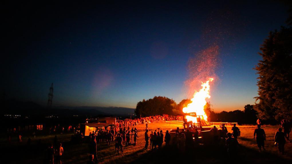 Sonnwendfeuer Bergheim II