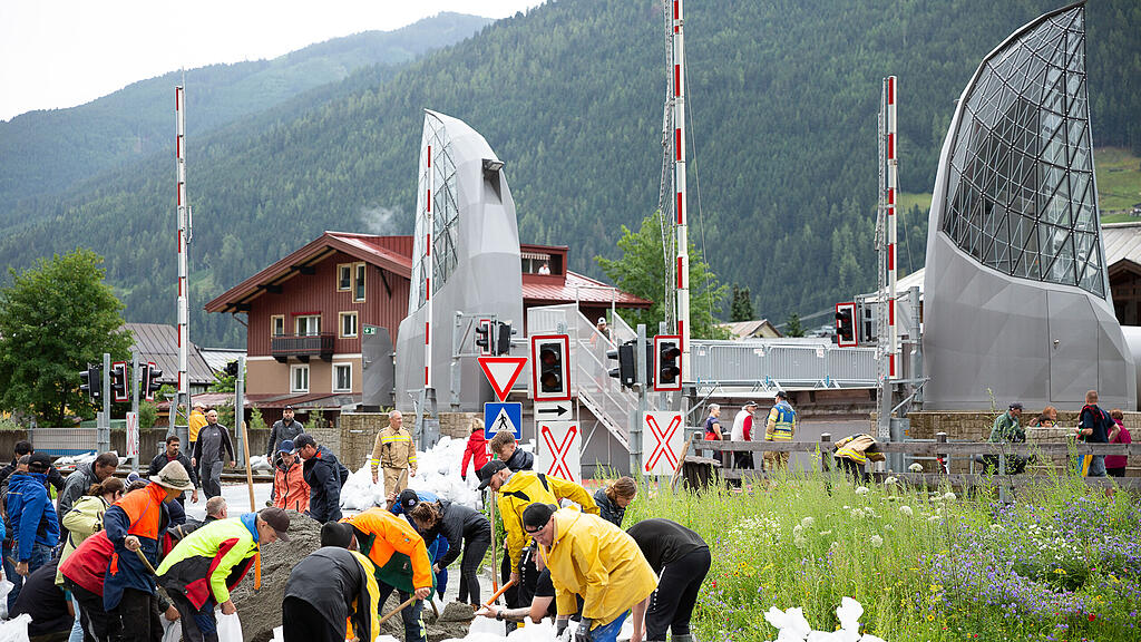 SALZBURG UNWETTER - HOCHWASSER IM RAUM MITTERSILL =(4).jpg