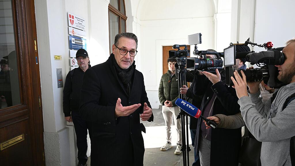 HC Strache will in den Landtag