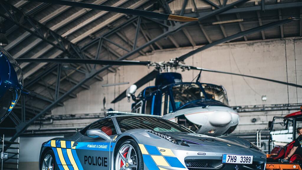 ferrari Tschechische Polizei