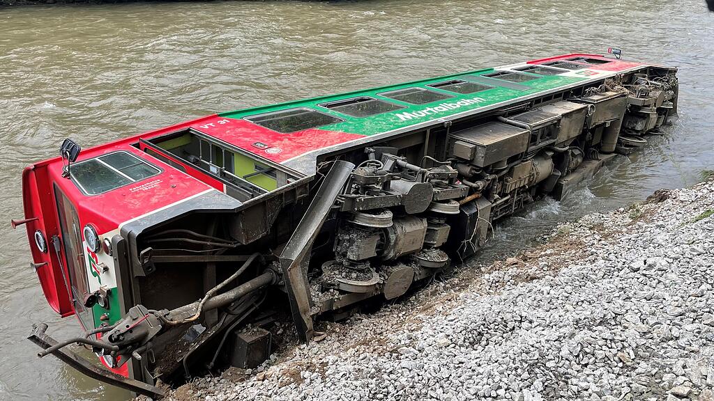 Murtalbahn entgleist