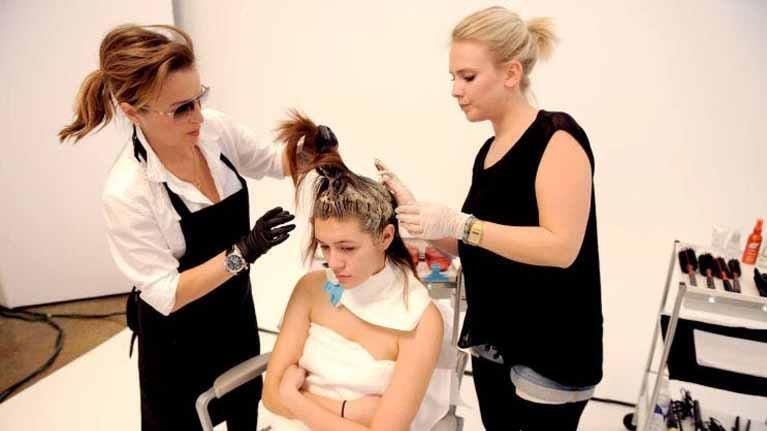 Germanys Next Topmodel: Folge 3 mit Umstyling   Zombie Boy