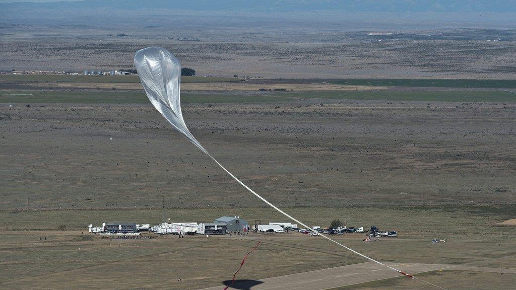Der Stratos-Sprung von Felix Baumgartner (EPA)