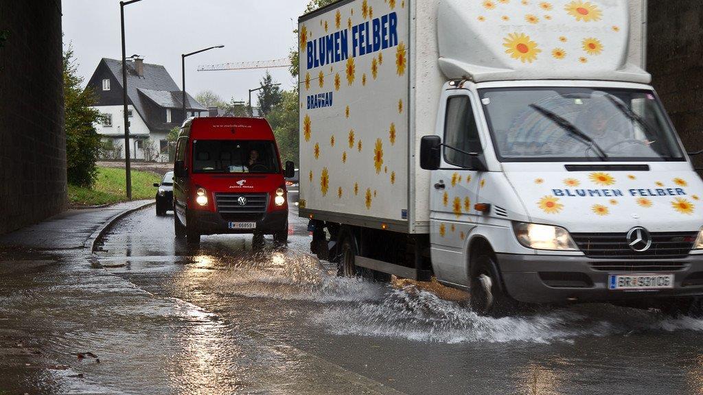 Wintereinbruch - Überflutungen in Bergheim