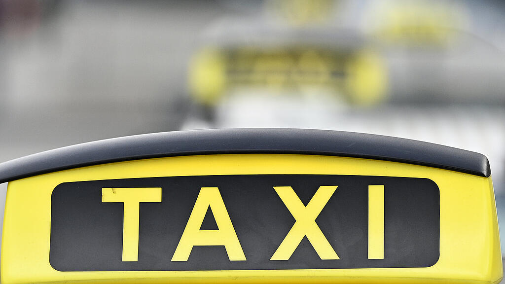 Taxi