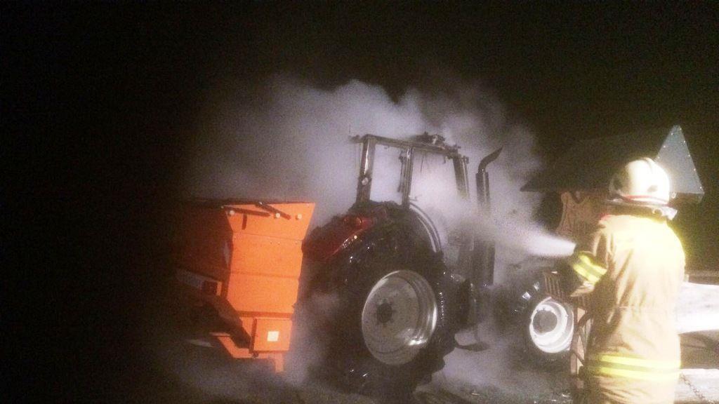 Traktor in Kaprun in Brand