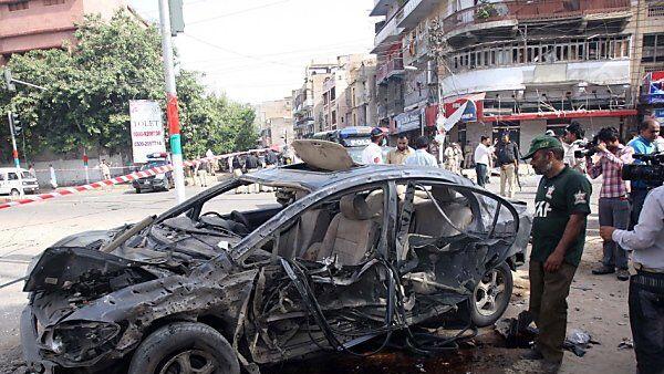 Neun Tote bei Anschlag in Karachi