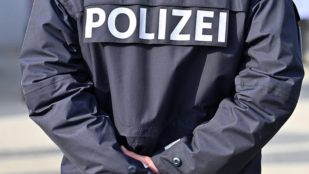 Polizisten schwer verletzt
