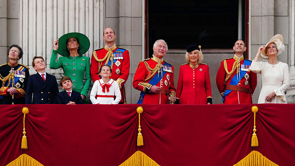 "Trooping the Colour"-Parade für Charles