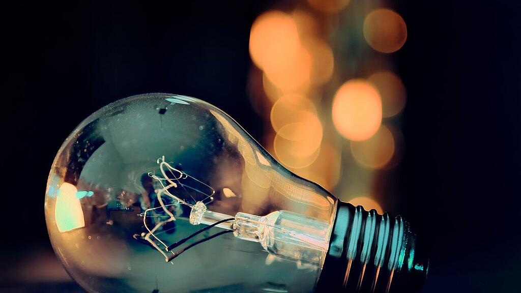symb_energie symb_glühbirne symb_energiesparen