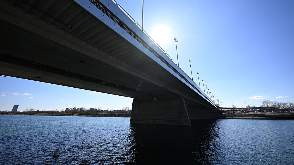 WIEN REICHSBRÜCKE