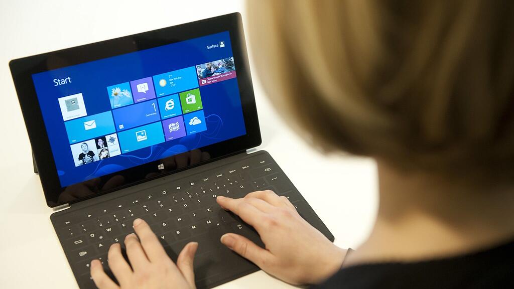 Windows 8: Apps für Dienste zwingen Usern Reklame auf.