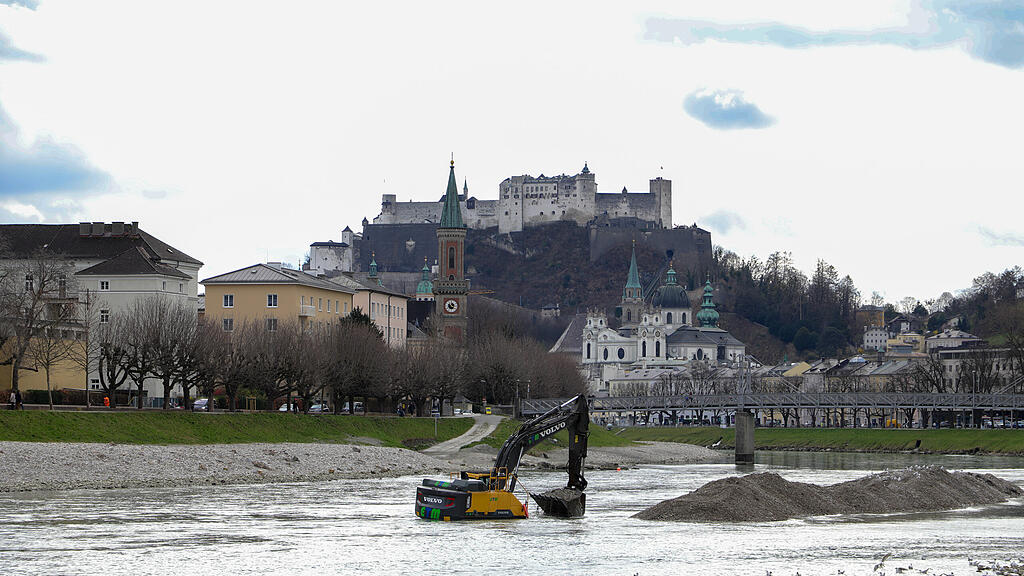 Baggerarbeiten Salzach