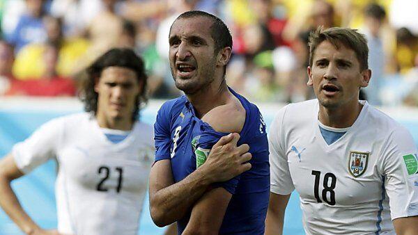 Chiellini als Vampir-Opfer