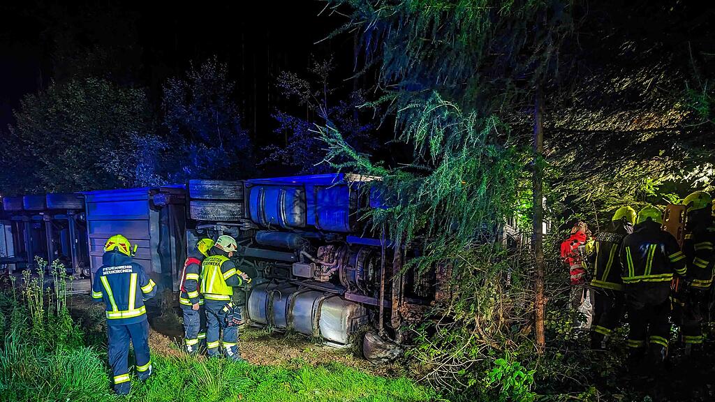 VU Handenberg, umgekippter Sattelschlepper