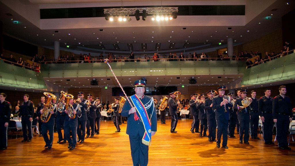 Polizeiball II
