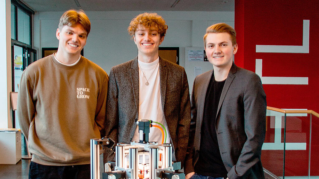 "Rubik's Cube Solver" aus Saalfelden