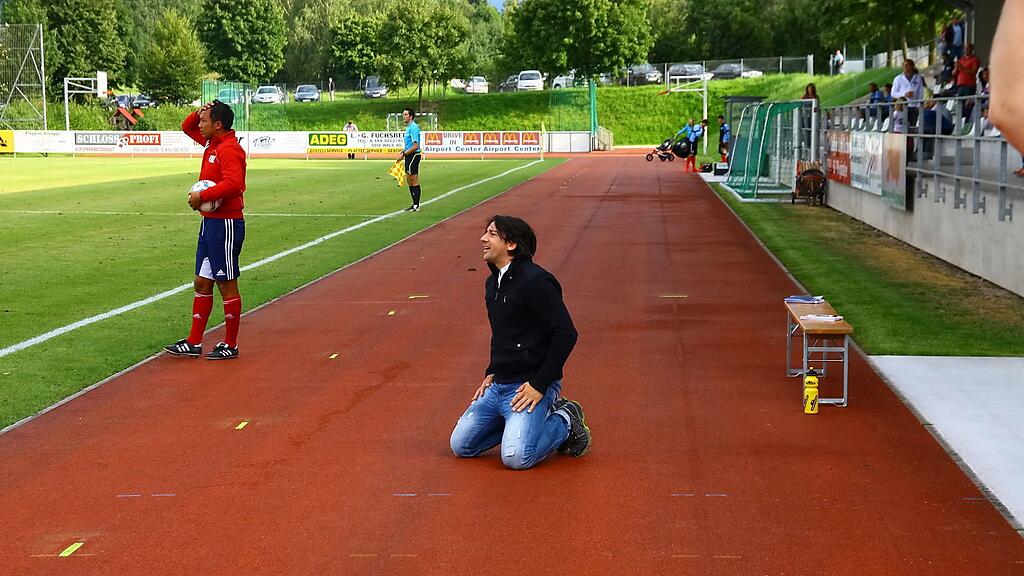Nach dem ersten "3er" in der RLW ging Rene Pessler auf die Knie.