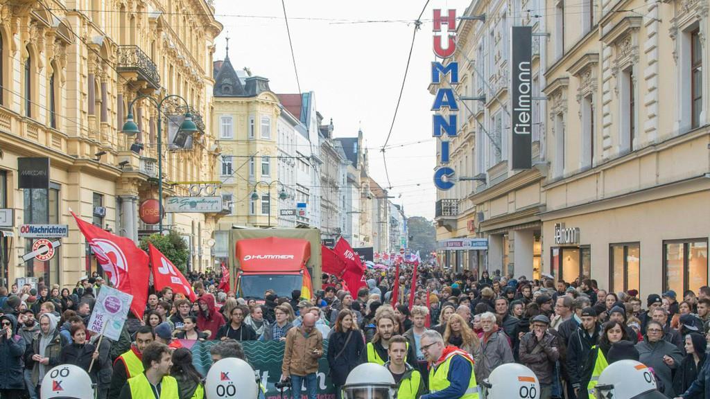 "Verteidiger Europas": Gegendemo