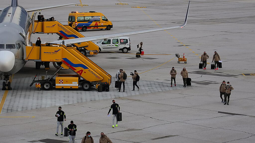 Atletico Madrid, Flughafen, Ankunft
