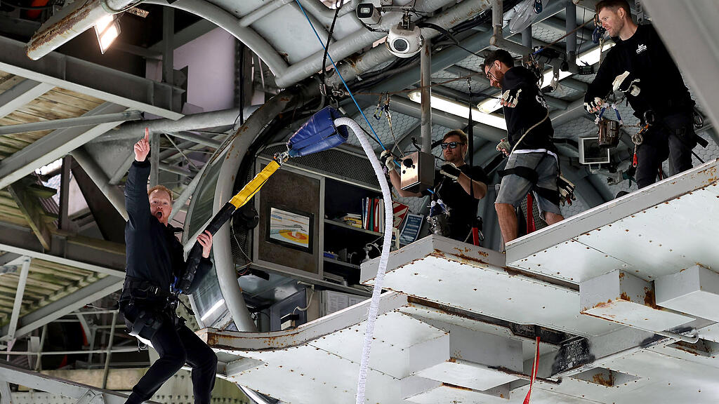 Mike Heard, Bungee Jumping