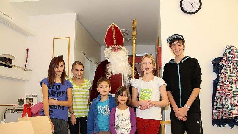 Nikolo im LKH Salzburg