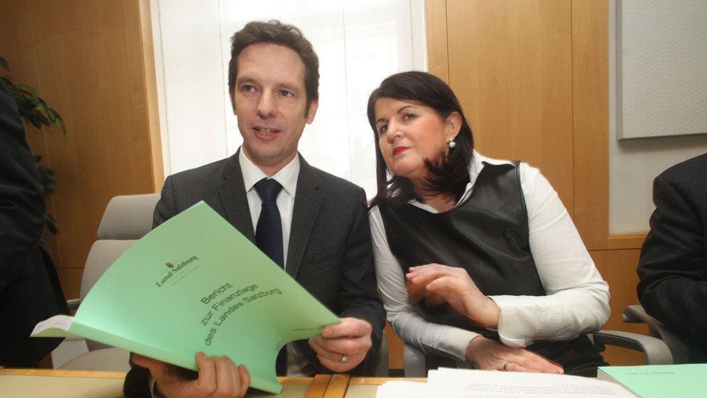 Brenner präsentiert Finanzbericht