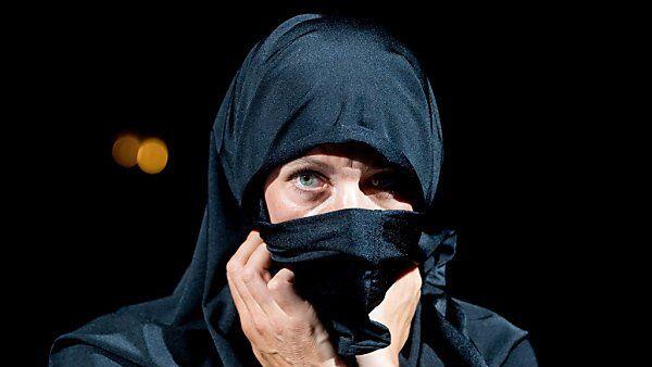 Wiebke Puls in "Das schweigende Mädchen"