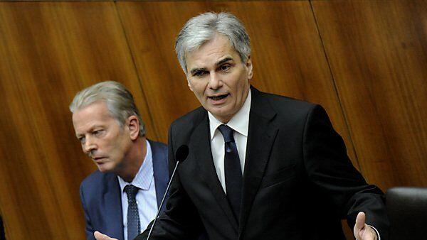 Faymann will informieren