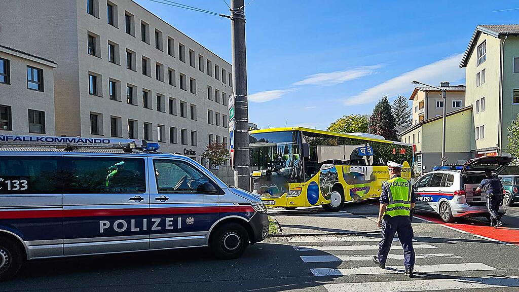 Kind vom Bus erfasst Friedenstraße