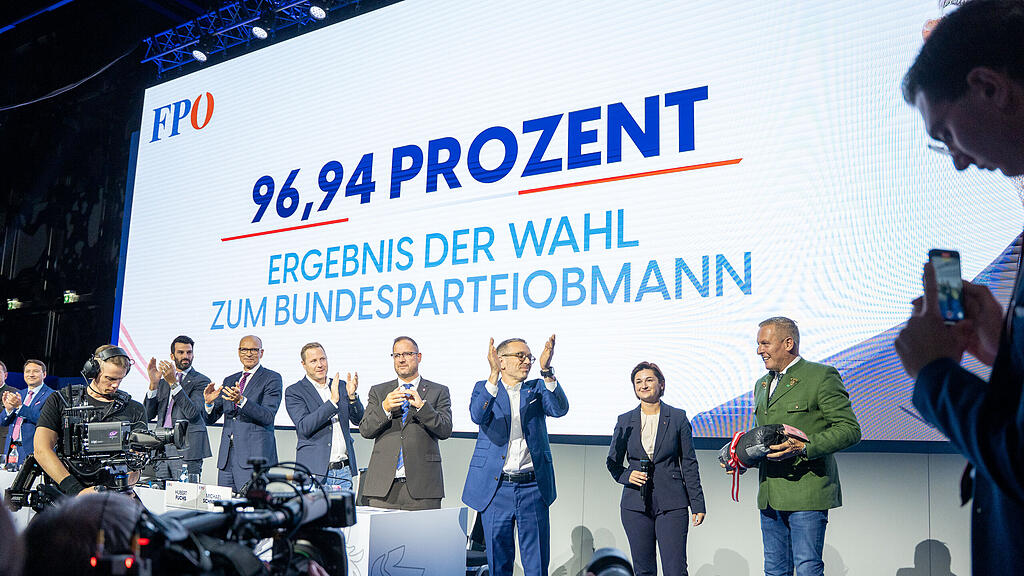 FPÖ Parteitag im Messezentrum