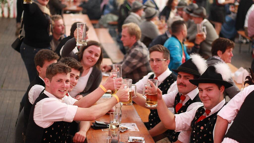 100 Jahre Trachtenverein St. Johann  - Weltrekordversuch