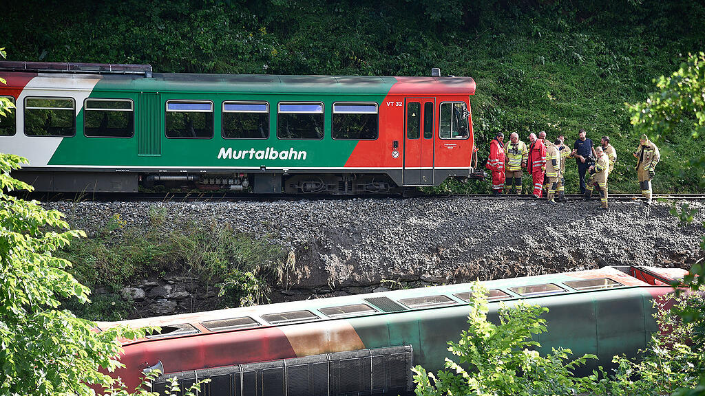Murtalbahn entgleist in Ramingstein