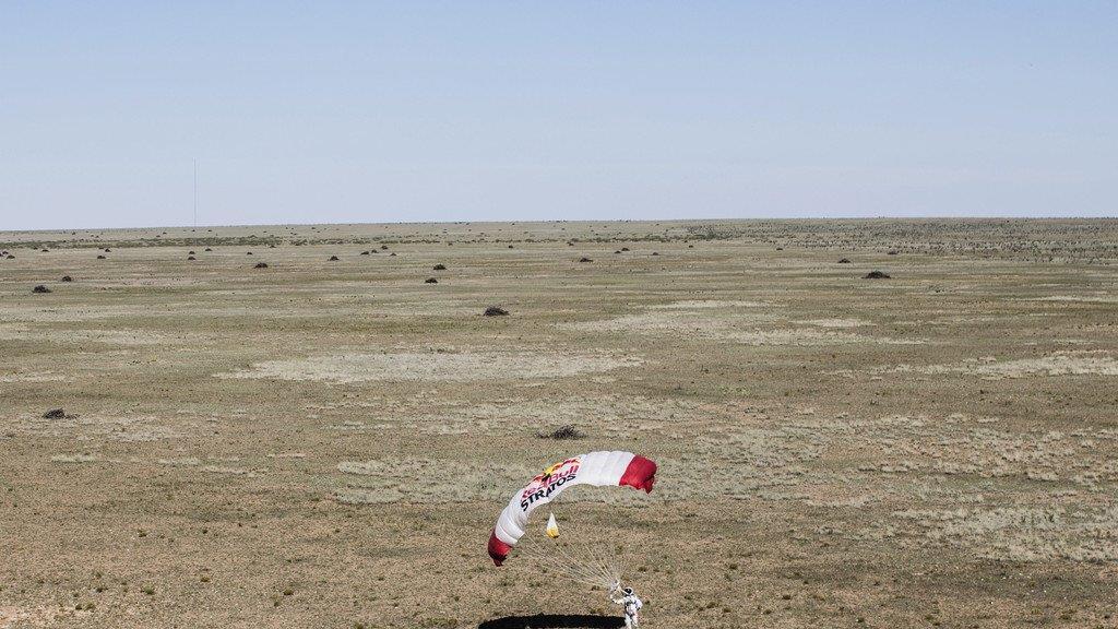 Der Stratos-Sprung von Felix Baumgartner (EPA)