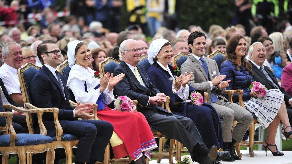Prinzessin Madeleine hat sich verlobt 2012
