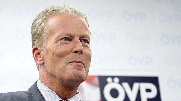 Neo-Parteichef Mitterlehner als Hoffnungsträger