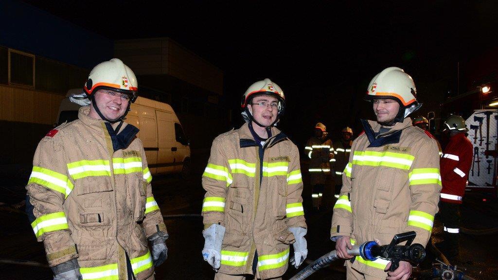 Brand im Gewerbegebiet Hallwang II